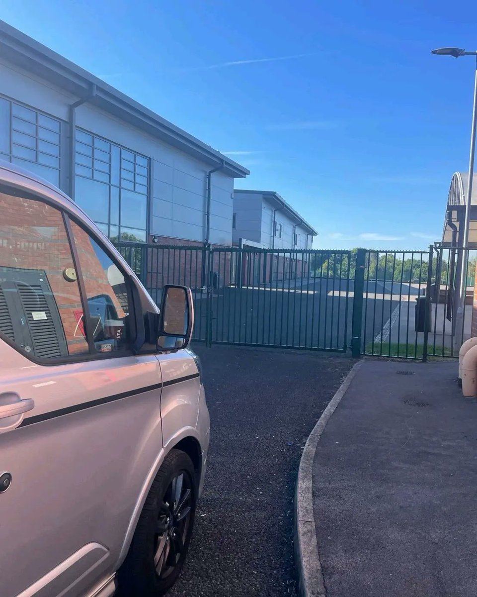 NewPhase9's tweet photo. Works commenced this week for NewPhase LED on a school in Salford.

Full LED lighting replacement on 1st floor, lighting including DALI lighting systems.

Changing the first floor lighting will massively reduce the schools energy bill and with the warranty on these lights a https://t.co/r97W41FAKP