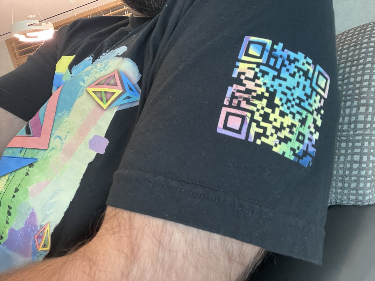 0xJoshua's tweet photo. @Abv_Avg_Joe @AmericanAir canceled my 7am flight (and delayed his) so @Abv_Avg_Joe and I could meet in line at US Customs

He goes “Can I scan your shirt?”

“It’s an @UltraSoundMerch by @Cy00t”

“I…think we know the same people”

So glad we got to hang out—technically still at @ETH_Toronto😂 https://t.co/V1Hpcag8sj