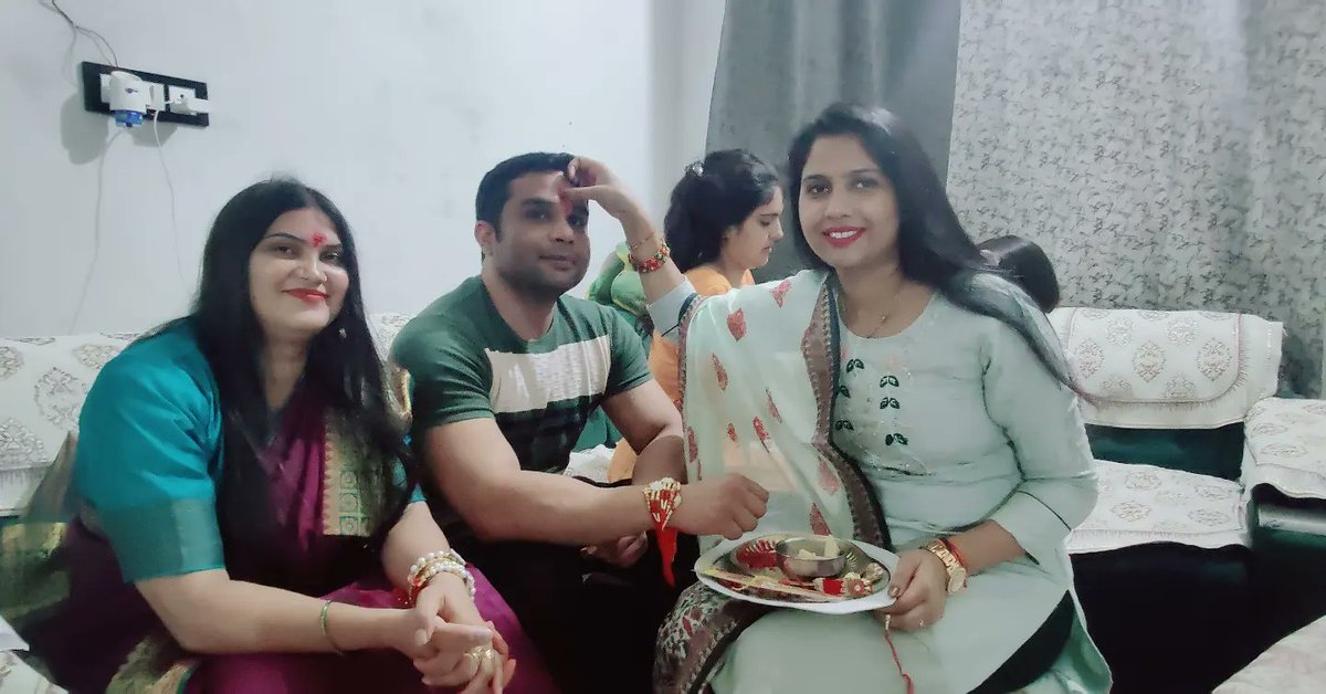 Deepak_PMSS's tweet photo. सभी देशवासियों को भाई-बहन के पवित्र त्यौहार रक्षाबंधन 2022 की बहुत बहुत हार्दिक शुभकामनाएँ और बधाई।
#Modinagar
#gym
#gzb
#Delhi
#lucknow
#bjp
#bjpindia
#hindu
#yogi
#yogiadityanath
#narendramodi
#up
#boy
#tour
#modimandir
#modinagar
#ghaziabad
#gurugram
#mumbai
#govindpur https://t.co/zxVykyLyDe