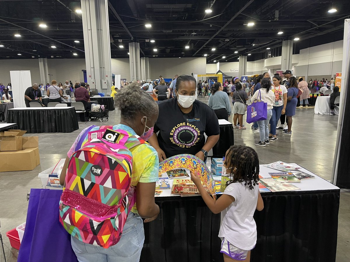EJones1Support's tweet photo. APS Back-to-School Bash was a great success! https://t.co/rRNzGb2wTr