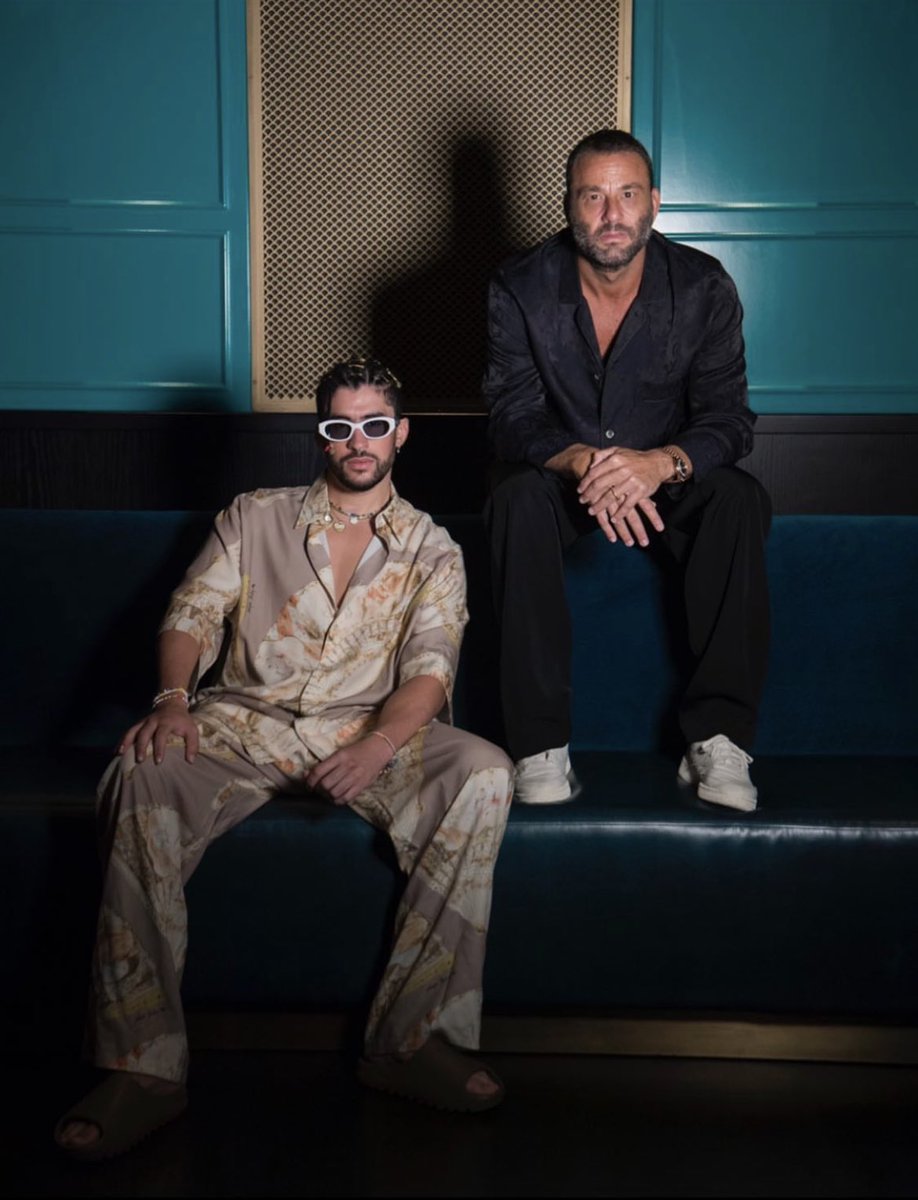 badbunnynetwork's tweet photo. 📸| Bad Bunny x David Grutman. https://t.co/CFx2542lgI
