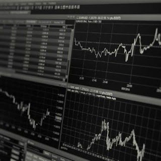 WolfOfBTCC's tweet photo. @GameofTrades_ You can use it in two ways

- Spot trading, with swaps and limit orders.
- Perpetual futures trading with up to 30x leverage on short and long positions

$MVX @MetavaultTRADE and @0xPolygon https://t.co/OiTBROkWuf