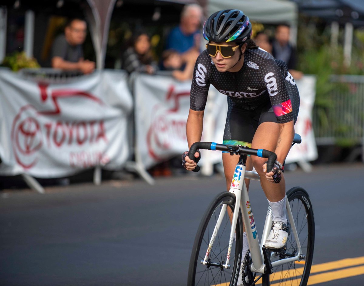 HelloBlueCBD's tweet image. The amazing athletes on the @StateBicycleCo race team crushed the San Rafael Crit! In the fixed-gear division, Scott Piercefield and Chris Tolley took 1st and 2nd in the men's race and Céline Oberholzer took 1st in the women's race!