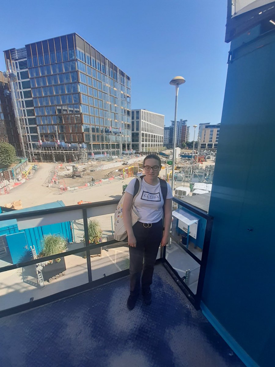 Thank you @sango_charlene for hosting our lovely @CareerReadyUK intern Amelia at @wp_leeds Wellington Place 11/12 @wates Week 3 /4 for Amelia and she is gaining a great insight into Construction and the world of work ! @AlisonCareerRdy #watessocialvalue #mentoringyoungpeople