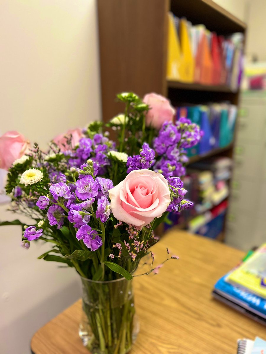 MsCarrollCFB's tweet image. It’s been the best day!!! It’s the first day of school &amp;amp; my birthday! Feeling very loved &amp;amp; excited for this school year!!! #CFBfirstday @CFBISD