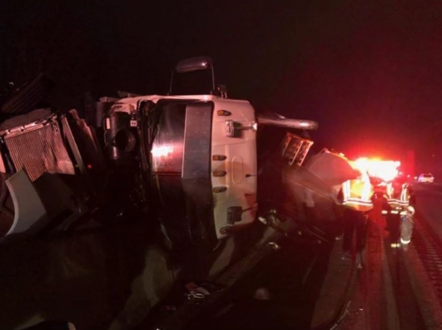 steveflanagans2's tweet photo. When the worst happens the team at Steve Flanagan’s Auto & Truck Service will get the job done professionally and treat you right!
#flanaganstowing #accidentrecovery #towlife #24hourservice #rotatorservice #towingrecovery https://t.co/Bm4h9FyvUo