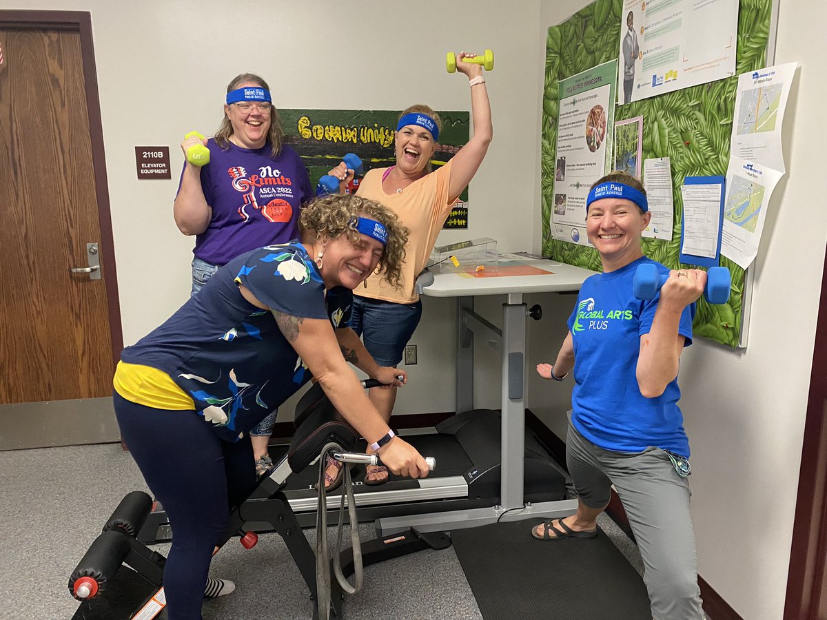 SueArvidson1's tweet photo. .@SPPS_News Counseling leadership - inspired by today’s refreshing start - are energized to welcome @SppsCounselors back! #SPPSstrong #counselorsstrong #readytoroll https://t.co/CCLosBErzY