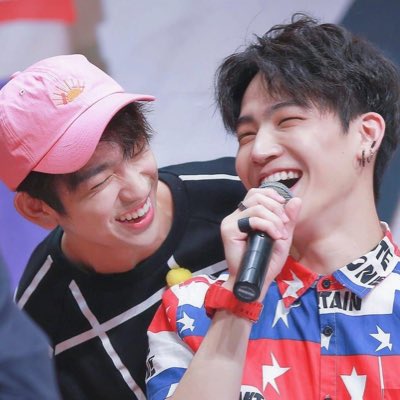 karoltati17's tweet photo. #NuevaFotoDePerfil https://t.co/vodMY0IZsK