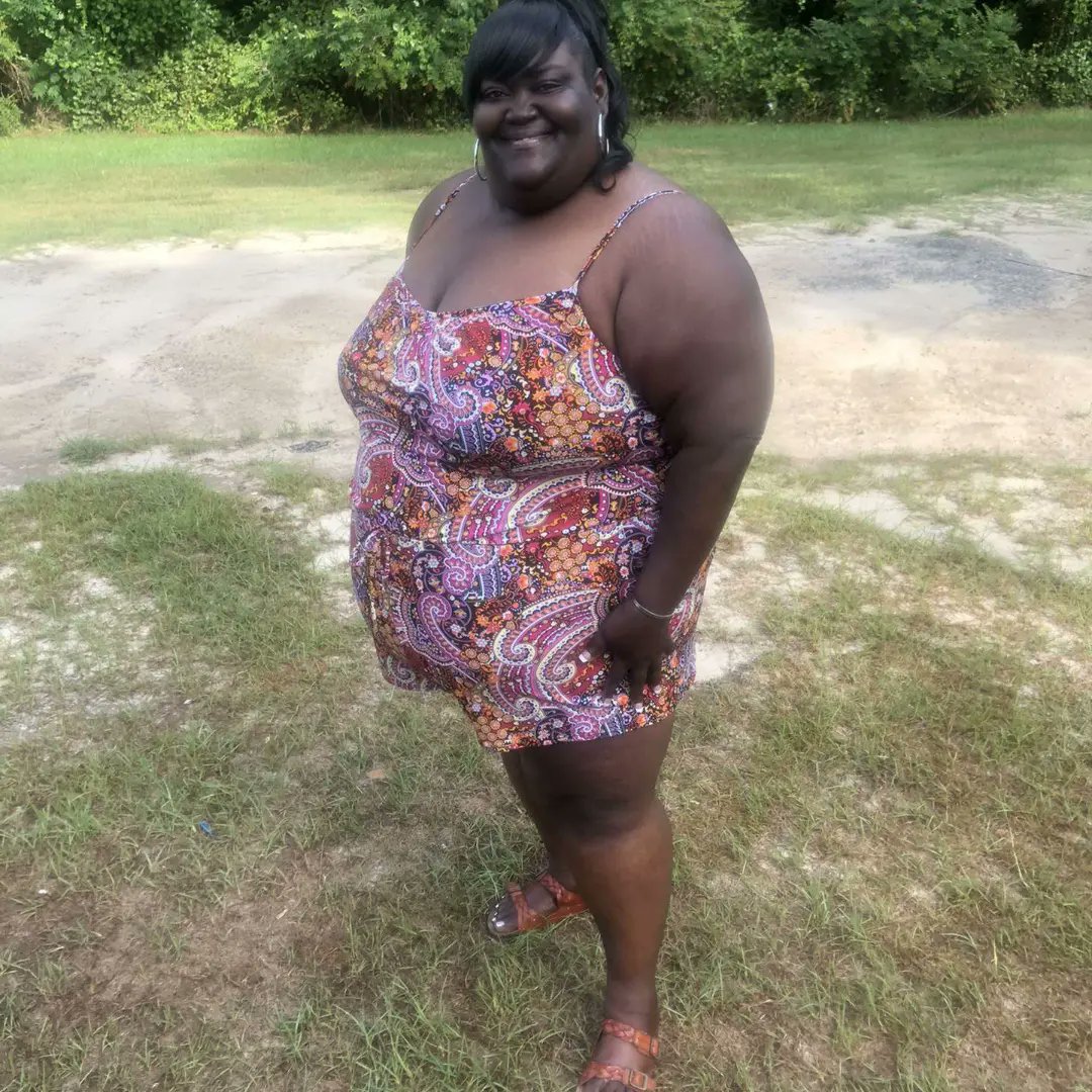 1974_phyllis's tweet photo. 🥰❤️❤️❤️❤️🥰 Me...Myself...and I.....
#BlackBeauty
#QueenBiggMama
#LoveMe
#ConfidenceisKey
#Darkskin
#Melanin
#Smiles
#Chockolate🤎 https://t.co/cuT3SgOuEQ