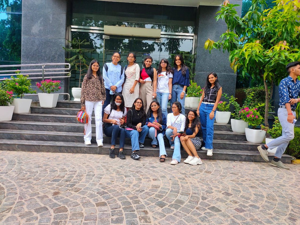 NayanShiksha's tweet photo. Azure DevDay in Gurgaon was an insight gained session and a learning experience for sure where we really got a chance to expand our network.

I am elevated to attend Azure DevOps Day at
@Microsoft Gurgaon 
@azdevindia
@Reskilll https://t.co/yCzKAEBU0G