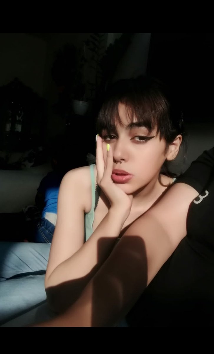 immerit0's tweet photo. sun kiss🫧 https://t.co/ljtF3aZ9tV