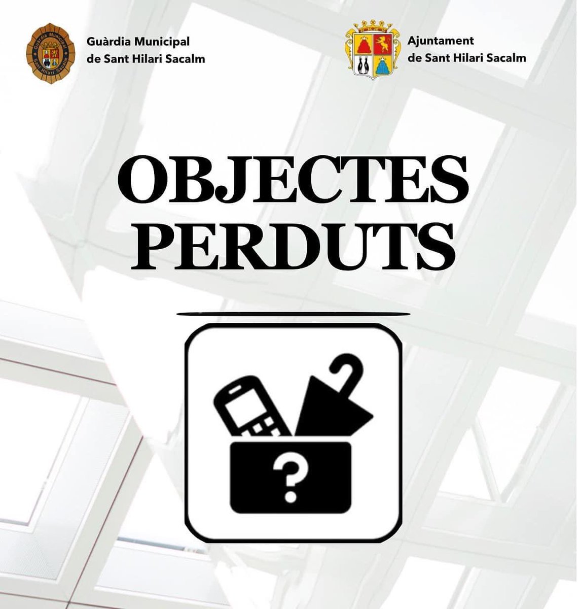 GMSacalm's tweet photo. Si trobes unes claus, una cartera, un mòbil o qualsevol altre objecte de valor, ens el pots portar a les dependències de la Guàrdia Municipal. I si ets qui ha perdut alguna pertinença vine a comprovar si la tenim nosaltres. 🚲🛴🔑👜🕶⌚️📱

#santhilarisacalm #GuardiaMunicipal https://t.co/utsV4faF2z