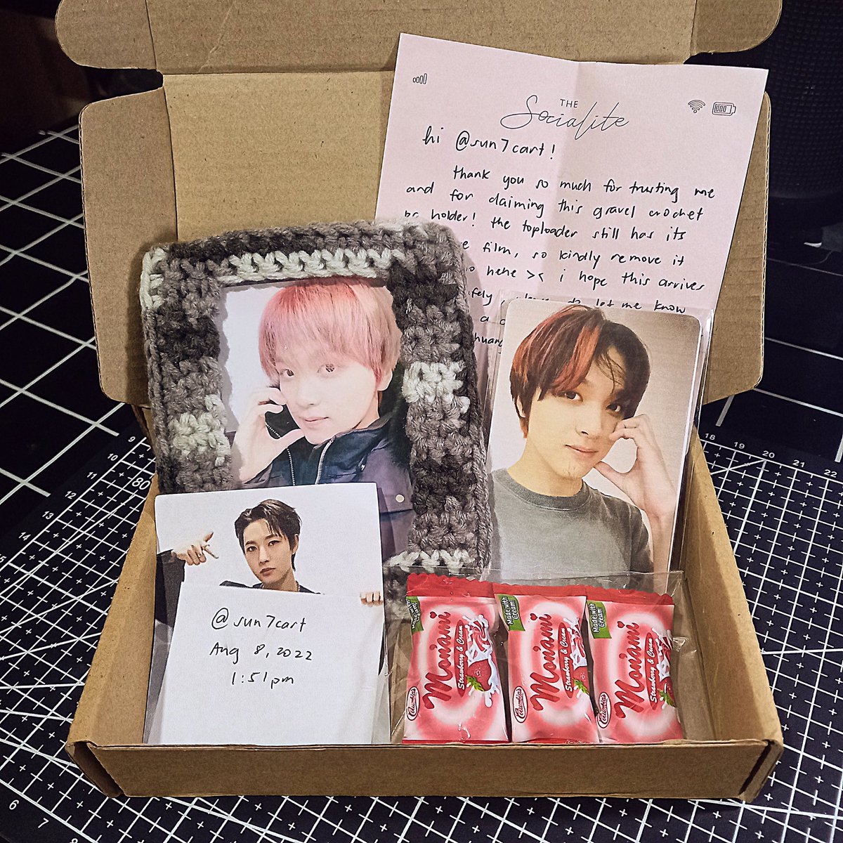 sun7cart's tweet photo. 💌 ⋮ [ #sun7mails ]

ㅡ hi hi. the gravel crochet pc holder arrived na po. thank you so much po, sobrang pretty! also thanks po sa sweets and freebies. ^_^

꒰ @kimhuangcart║#kimhuangthanks ꒱ https://t.co/qY1wh2Wgn2