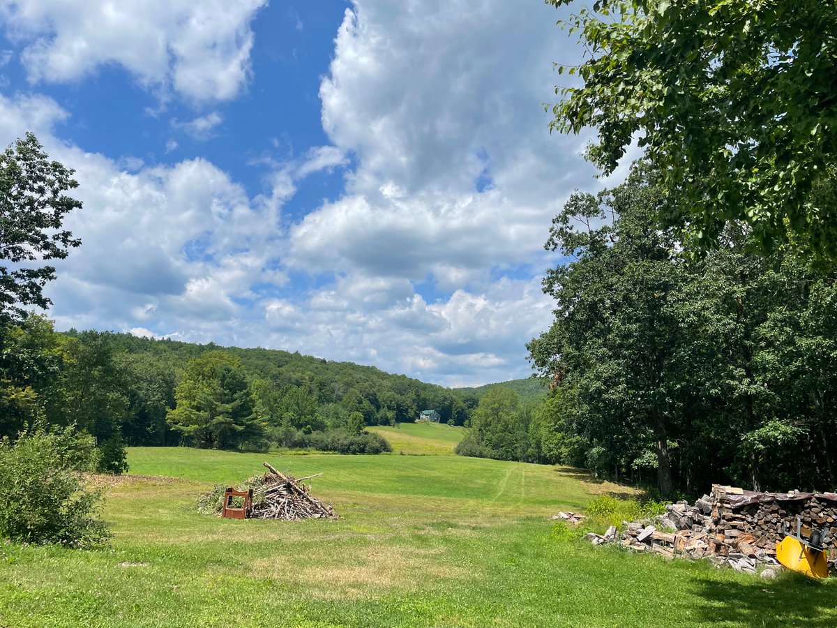 janetryu's tweet photo. Summer in Vermont https://t.co/cMCuud2mI3
