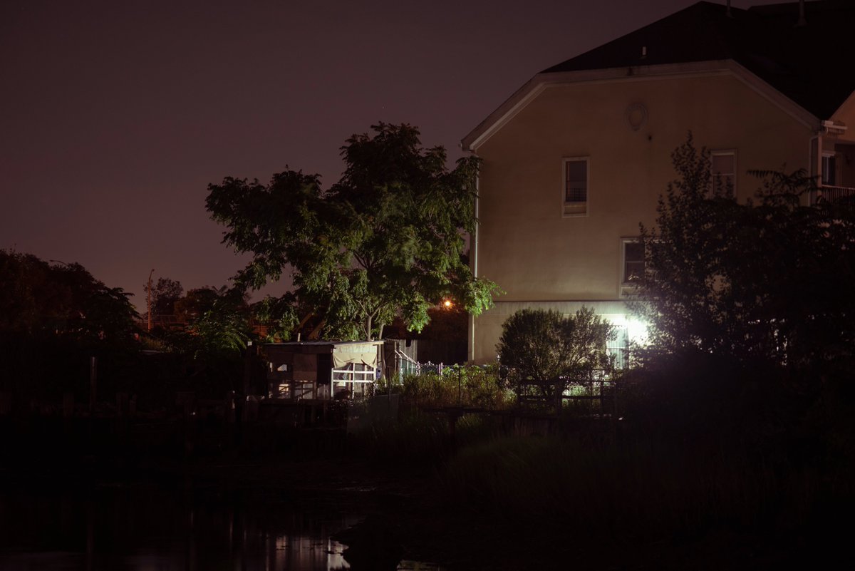 rock_hyrax's tweet photo. #midnight along the #Rockaways https://t.co/ATw0bAoG9S