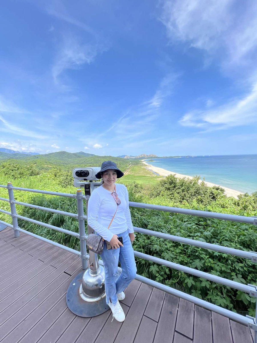 msglobalpinay's tweet photo. DMZ (South and North Korea border) - #CLOY Last Goodbye scene (we were not allowed to alight from our car) and 38th parallel/ Korea Peninsula (North Korea). Our view from South Korea's Unification Observatory at DMZ - Opening scene of CLOY. So much love for #Sonyejin #Cloyd https://t.co/YFzINs3R6f
