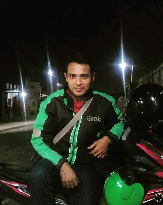 DafiMuahamad's tweet photo. Jam segini masih di luar https://t.co/EFkDWsVJzk