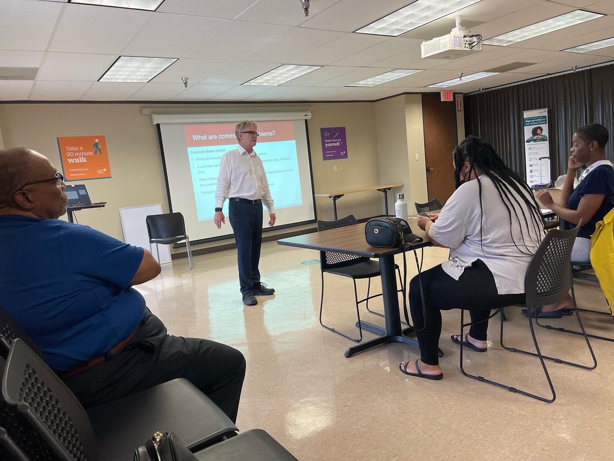 DeeBoydBroker's tweet photo. Knowledge is power! CE Class on real estate titles. Let's Go Rockstars and thank you Southern Title for hosting #continuinged #CEclass #rockstarrealtors https://t.co/LNrNJoQu20