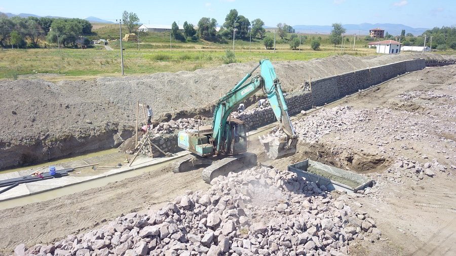 hasansopaci's tweet photo. Projelerimiz bir bir gerçekleşiyor...⚒️🛠️
Ulusu ıslah projesi ve Rekreasyon çalışmalarımızı yerinde inceledik.
#UlusuPırılPırılAkacak
#Ulusu #Feteş https://t.co/mErctL0ceD