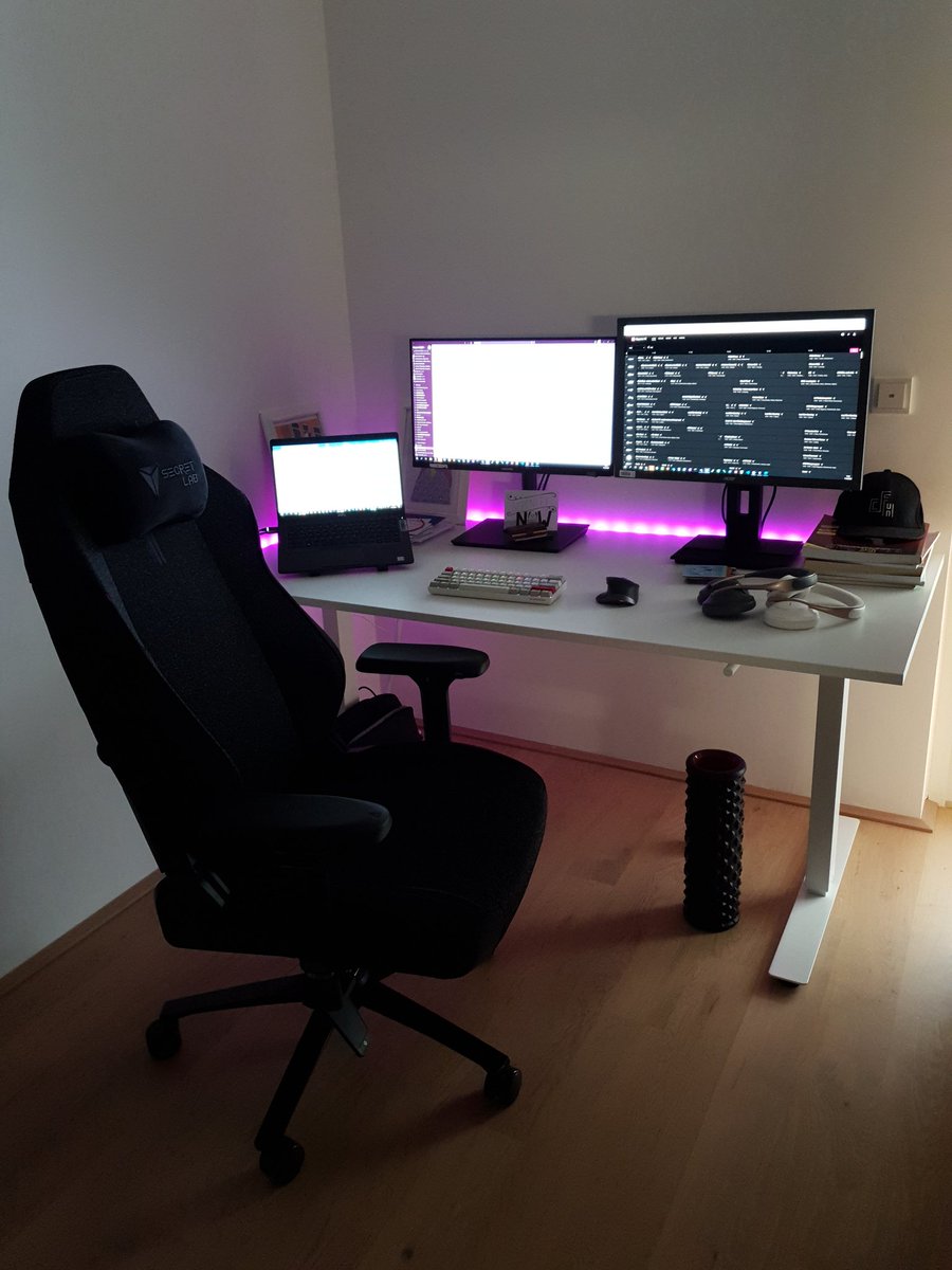 ljeschi's tweet photo. Home office setup completed with #Secretlab Titan Evo 2022! 🥳🥳🥳 https://t.co/b9Kz5qogMS