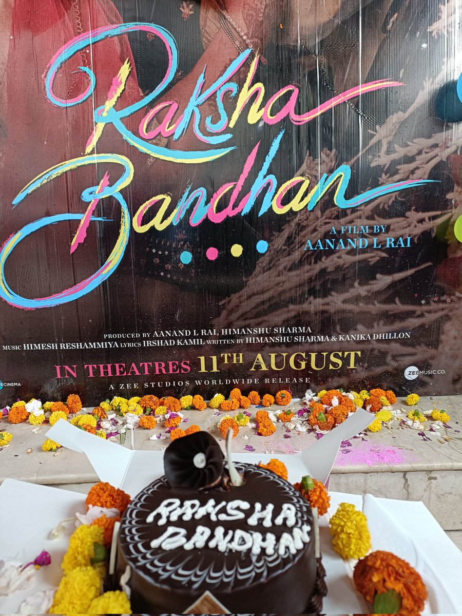 sp_akkian's tweet photo. See some pics of our #BengalAkkians celebration for #RakshaBandhan film #FDFD
@akshaykumar sir you are Great.
#AkshayKumar
#RakshaBandhanDay
@aanandlrai @cypplOfficial https://t.co/mjETQFFAqY