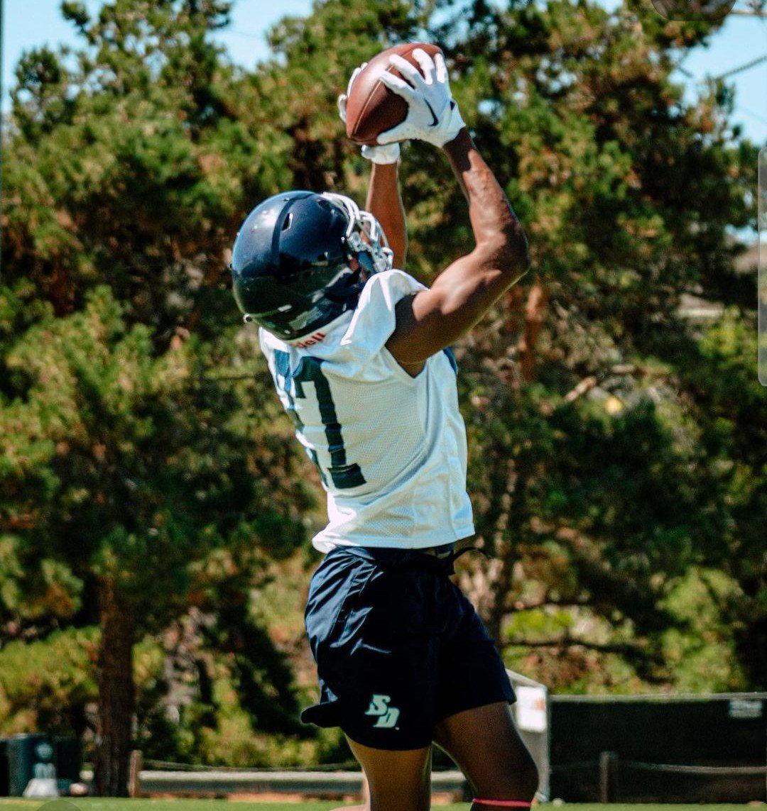 XavierVan11's tweet photo. Getting into my stride in camp! https://t.co/Z2LYlR05KE