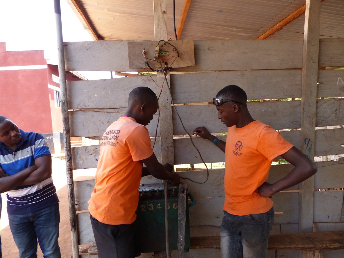 oneheartuganda's tweet photo. Vocational school skill-building has a proven track record for getting young adults into viable jobs in Uganda, where roughly 75% of its population is under 25 years old. Read about our vocational scholarship program for students.https://t.co/veoLoFWfCJ https://t.co/TRHAhDY7iY