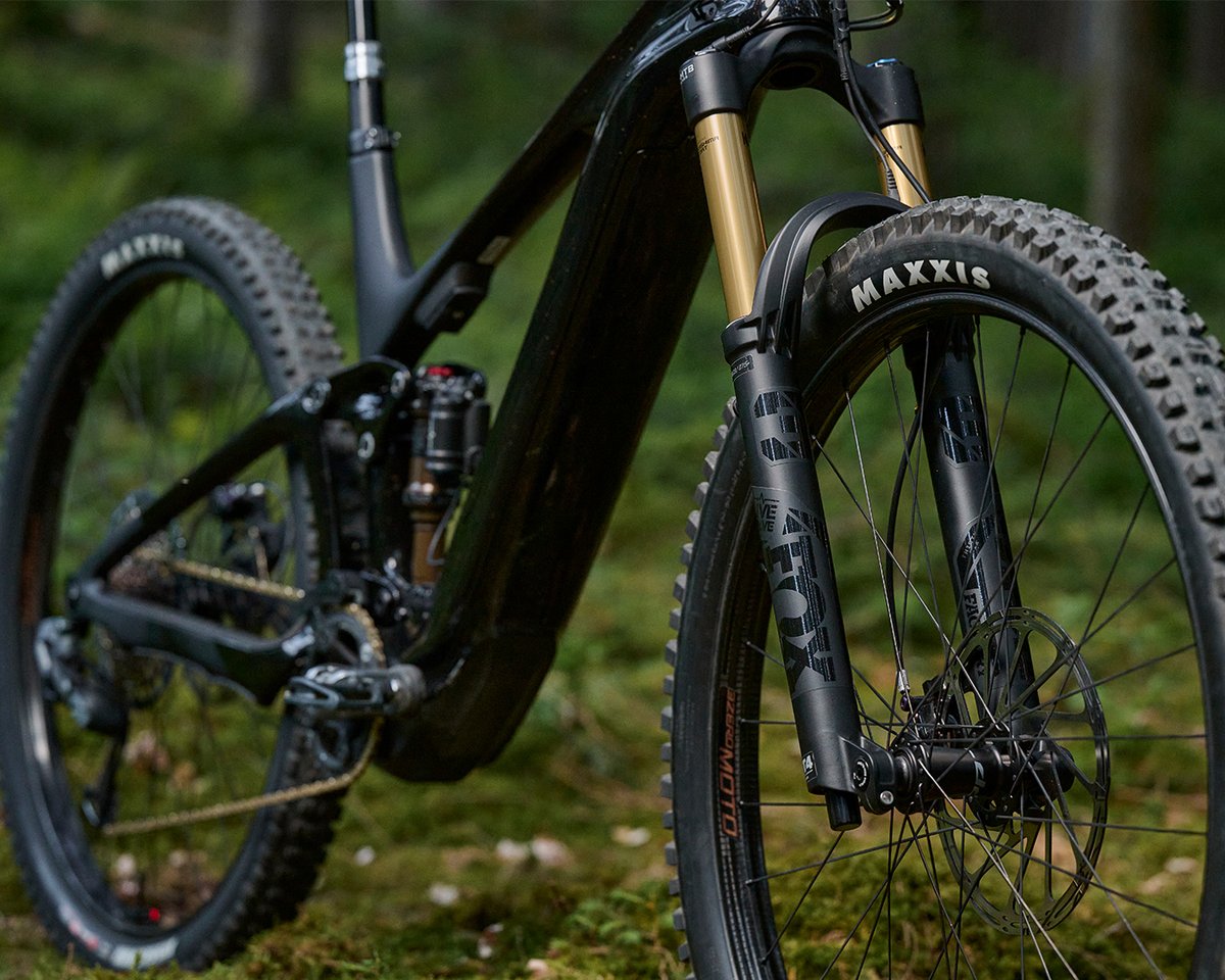 ridegiantbikes's tweet photo. The new limited-edition Trance X Advanced E+ LTD takes a progressive trail bike design and introduces the powerful SyncDrive Pro2 motor and 800wh, 22700 lithium cell battery system. Limited to just over 500 worldwide.
Learn more → https://t.co/YWTmgFUHYM
#TrailPower https://t.co/nw9lfls9rF