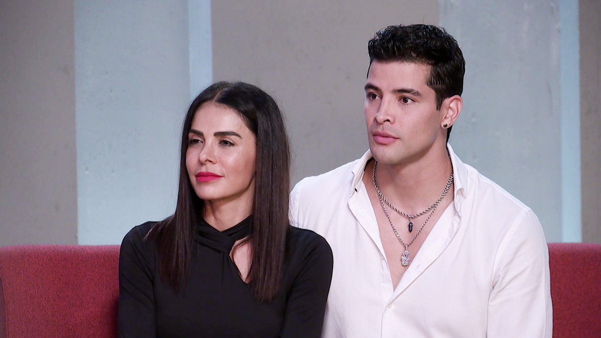 UniMas's tweet photo. Tras un voto a la suerte, Vanessa y Moisés quedaron eliminados de #InseparablesUS https://t.co/dQdpvIYUkU https://t.co/psLYCXO03B