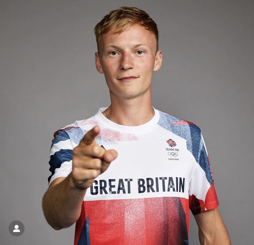 SilverHatchSP's tweet photo. Still driving & coaching athletes on to greatness #teamheff https://t.co/6ejMIdNNfV