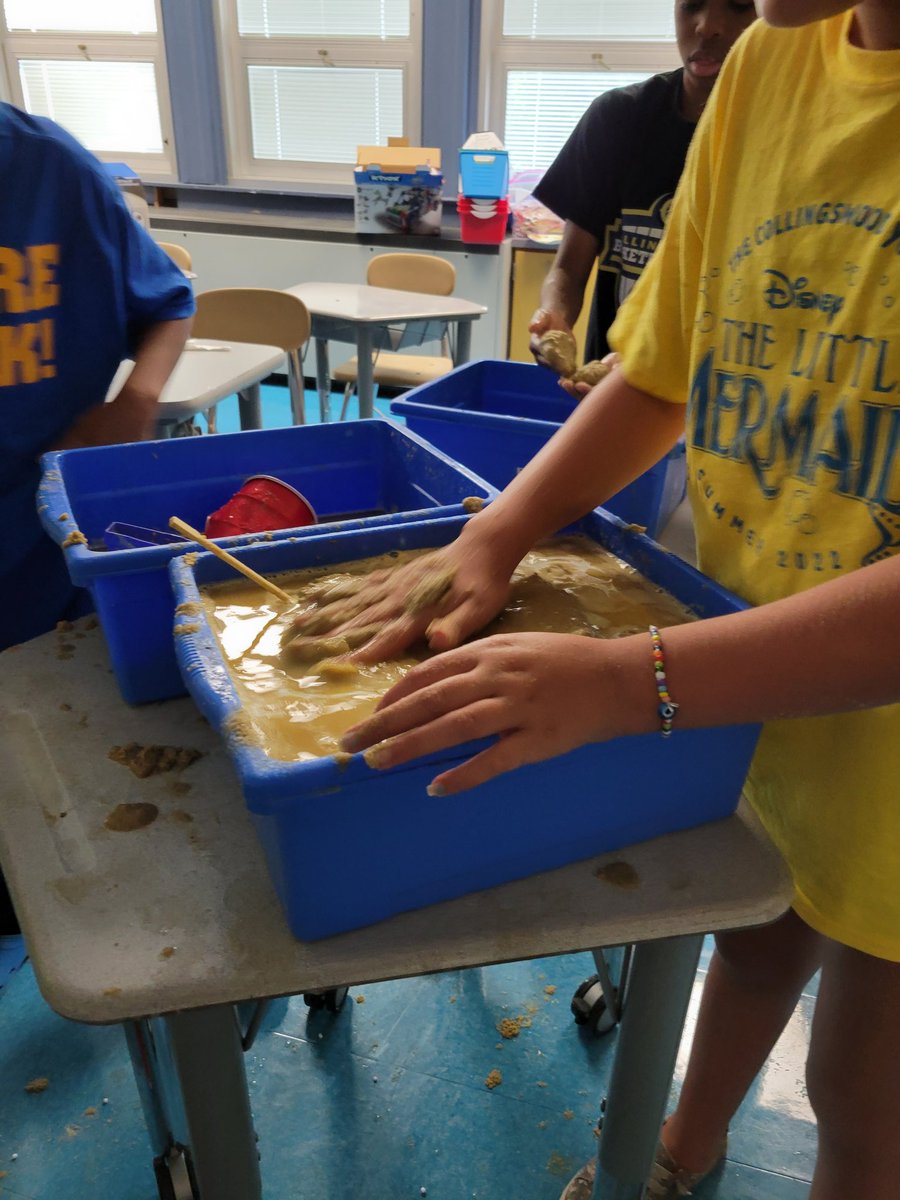 Sharp 5th Grade tweet media