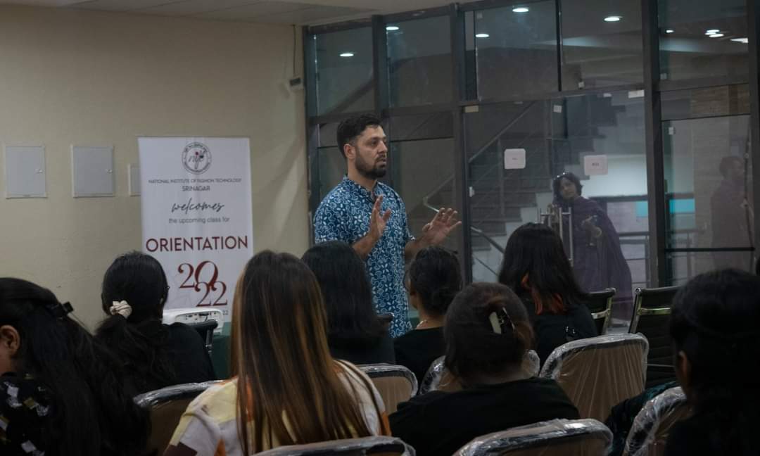 NIFTSRINAGAR1's tweet photo. Day - 2, Orientation 2022 at NIFT Srinagar.

#nift #niftsrinagar #orientation #2022 #niftian https://t.co/F5HPgZC8go
