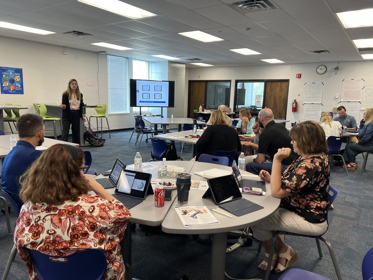 Lots of learning and collaboration with the #KirbyONE40 administrative team! Thank you <a href="/AppleEDU/">Apple Education</a> for teaching us to be innovative leaders!