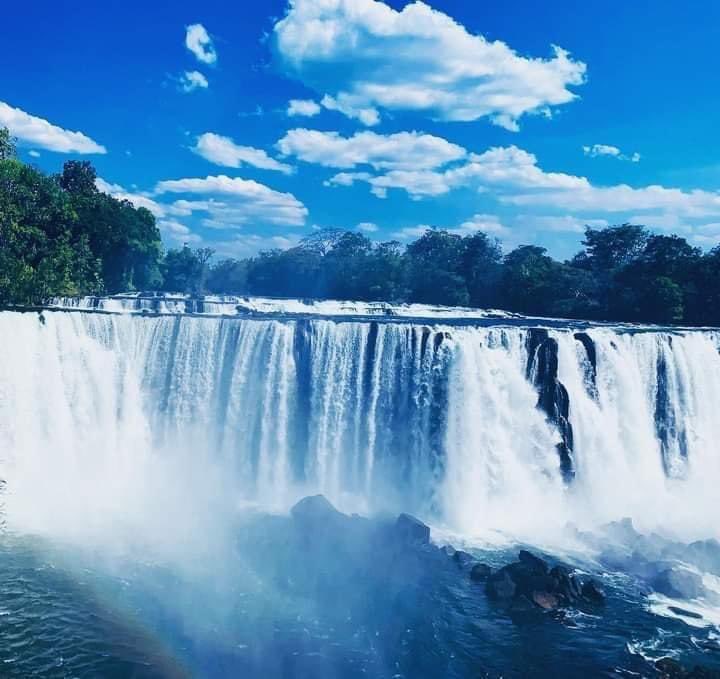 phiri_liyah's tweet photo. This is One of Our 200+ Waterfalls in Zambia Lumangwe Falls Kawambwa🇿🇲😍🇿🇲
Took these images during my tour of duty in Luapula province!! #takeaholidayhaveitlocal #Destinationzambia https://t.co/y7UaFp0XZE