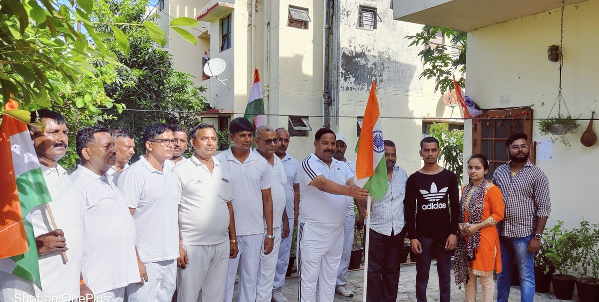 co10pacup's tweet photo. स्वतंत्रता की 75वीं वर्षगांठ के अवसर पर देश भर में मनाए जा रहे आजादी का #अमृत_महोत्सव के अन्तर्गत दिनाँक 11 से 17 अगस्त तक पूर्ण सप्ताह #विशेष_महोत्सव के उपलक्ष्य में सेनानायक #श्री_सुनील_कुमार_सिंह की निर्देशन में वाहिनी में विभिन्न कार्यक्रमों आयोजन शुरू...
#UPPolice
#UP_PAC https://t.co/OYd6htsROf
