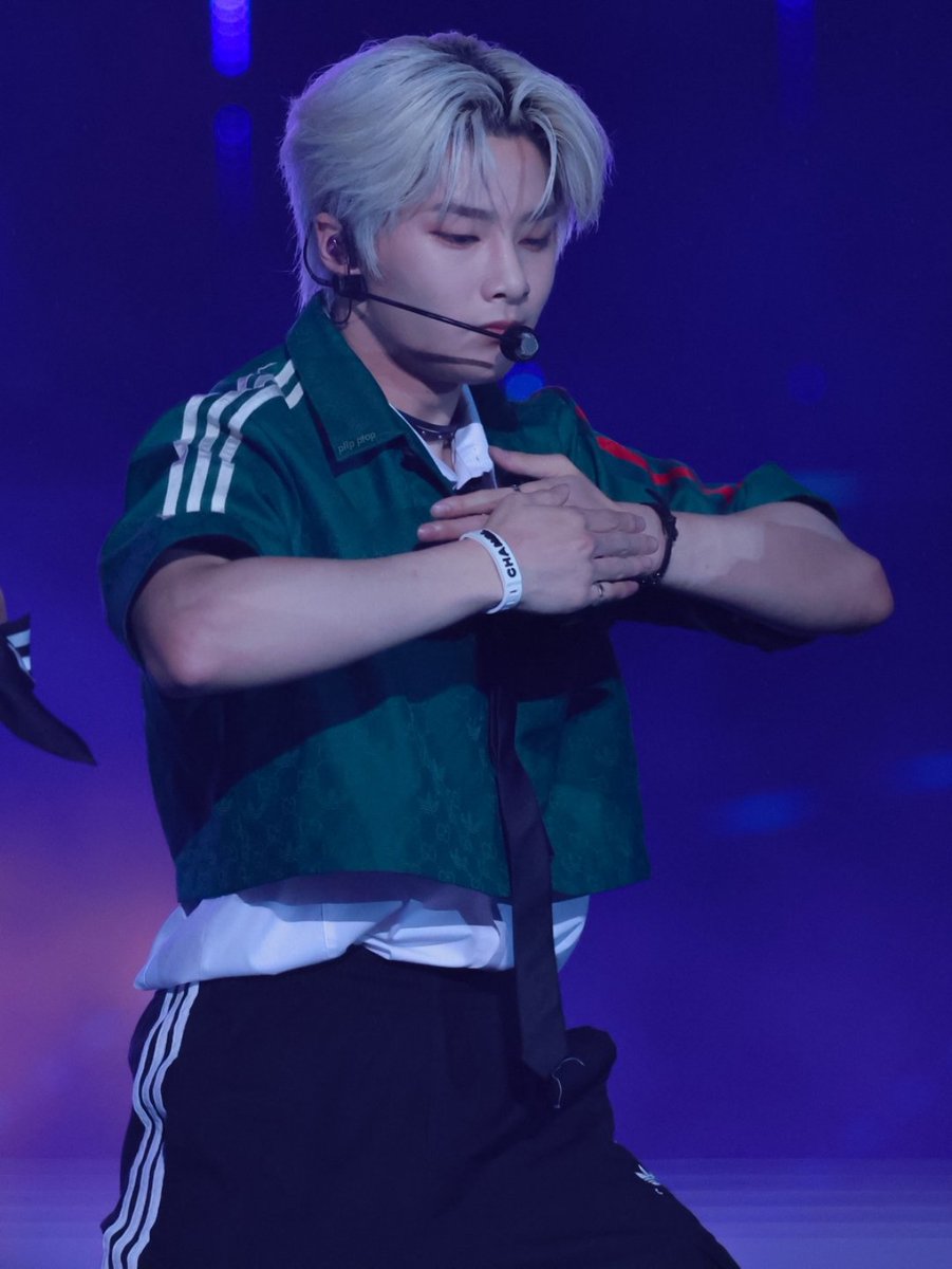 ᵖˡⁱᵖ ᵖˡᵒᵖ tweet media
