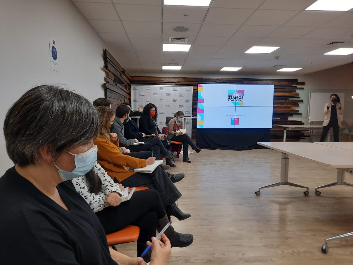 Hoy estamos –como <a href="/AC_educacion/">Acción Colectiva por la Educación</a>– en reunión con el equipo de #SeamosComunidad de <a href="/Mineduc/">Ministerio de Educación</a>. ¡Muchas gracias por esta instancia equipo <a href="/Mineduc/">Ministerio de Educación</a> y ministro, <a href="/ProfMarcoAvila/">Marco Antonio Ávila Lavanal</a> 💪!