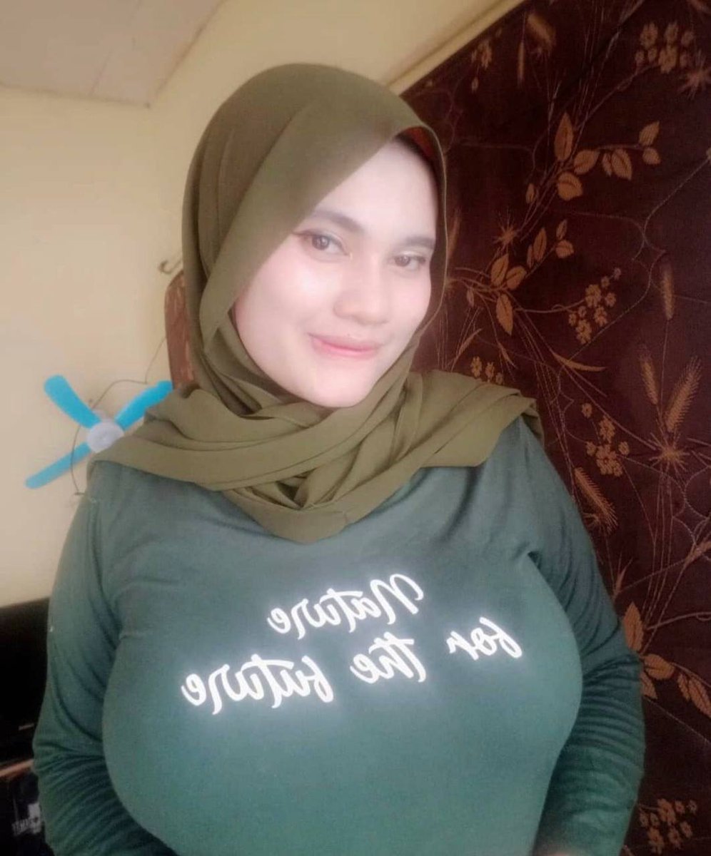 Keenakan… Lepas tu tetek kena remas Jilbob toge gede