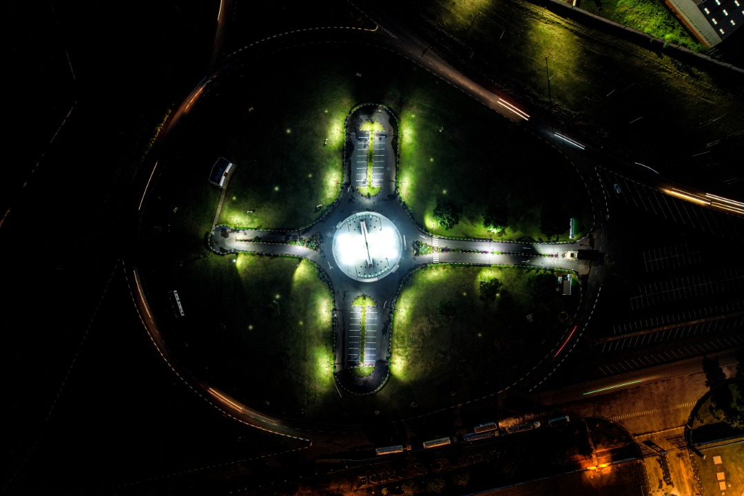 Ola_Of_Ogun1's tweet image. The Gateway City Gate at Sagamu interchange, Ogun state.

 Day and Night view.

#DapoAbiodun
#ogunupdate 
#BuildingOurFutureTogether