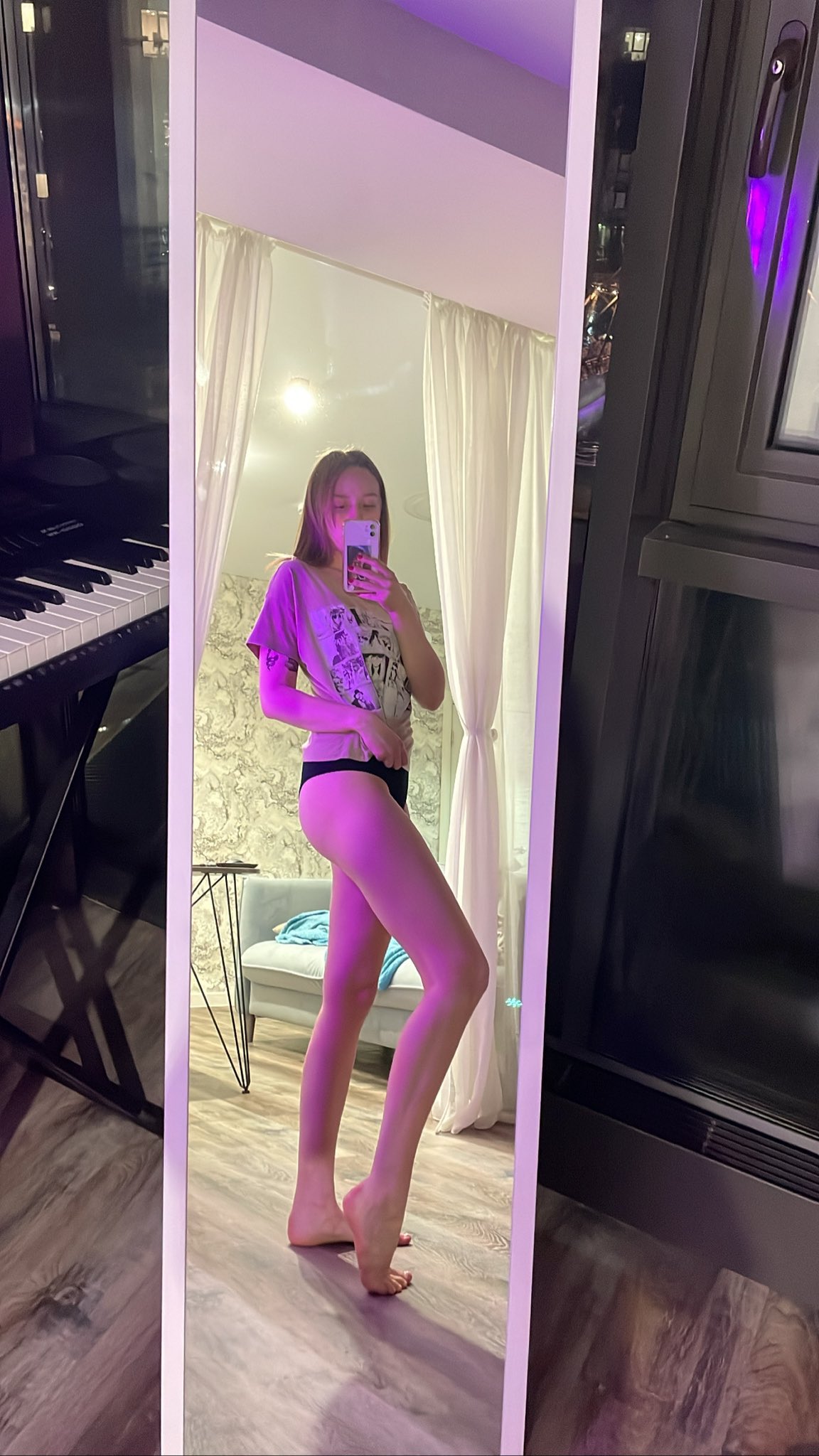 Eva Chéri on Twitter: "Сегодня без нюдсов на #нюдсочетверг , я заболела