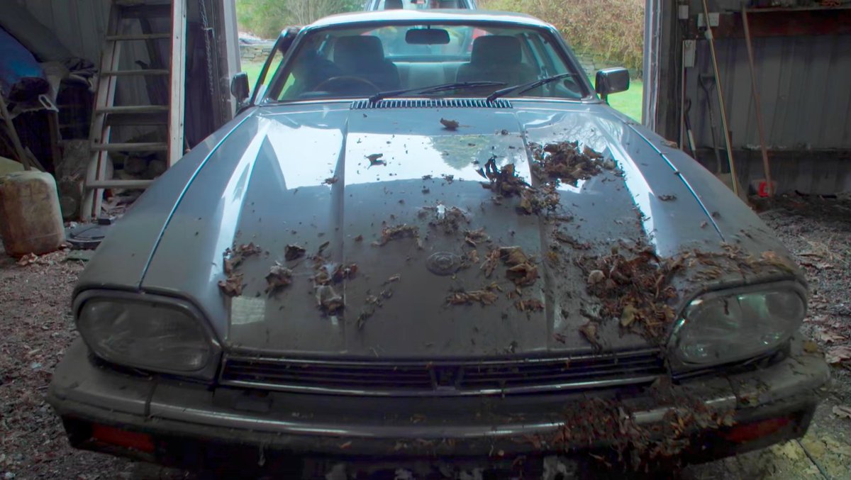 YesterdayTweets's tweet image. Can a classic car novice fix up this Jag XJS at home?

Find out in tonight’s episode of #BangersandCash #RestoringClassics at 8pm!