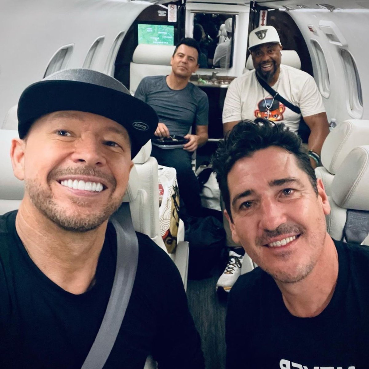 New Kids on the Block tweet media