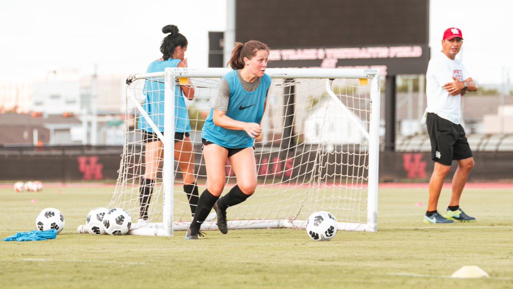 UHCougars's tweet photo. The girls have been working hard this off-season, come see the results this weekend 💪
🆚LSU
📅Sunday, Aug. 14
🕐1 P.M.
🎟️Free Admission
🎪Free Kid's Zone
🗞 https://t.co/0uPsUwpr1R
#GoCoogs x #HTow https://t.co/YQaXZ0Vf2p
