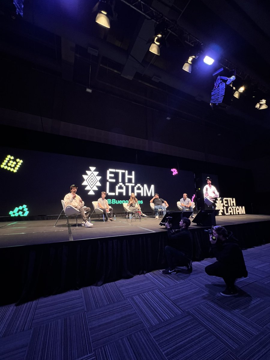 leandroriviello's tweet photo. #wagei #ETHLatam #argcapitalcrypto @lemonapp_ar https://t.co/XSHi0m53Do