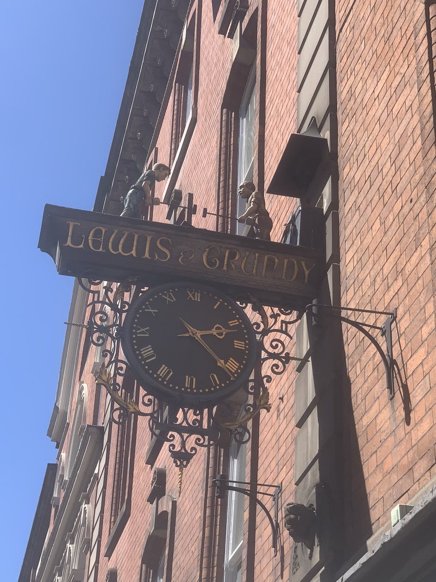 JBLEO1990's tweet photo. Been to this pub hundreds of times over the years but I’ve never looked up and seen this before #nottingham https://t.co/UtmNuZ1S4b
