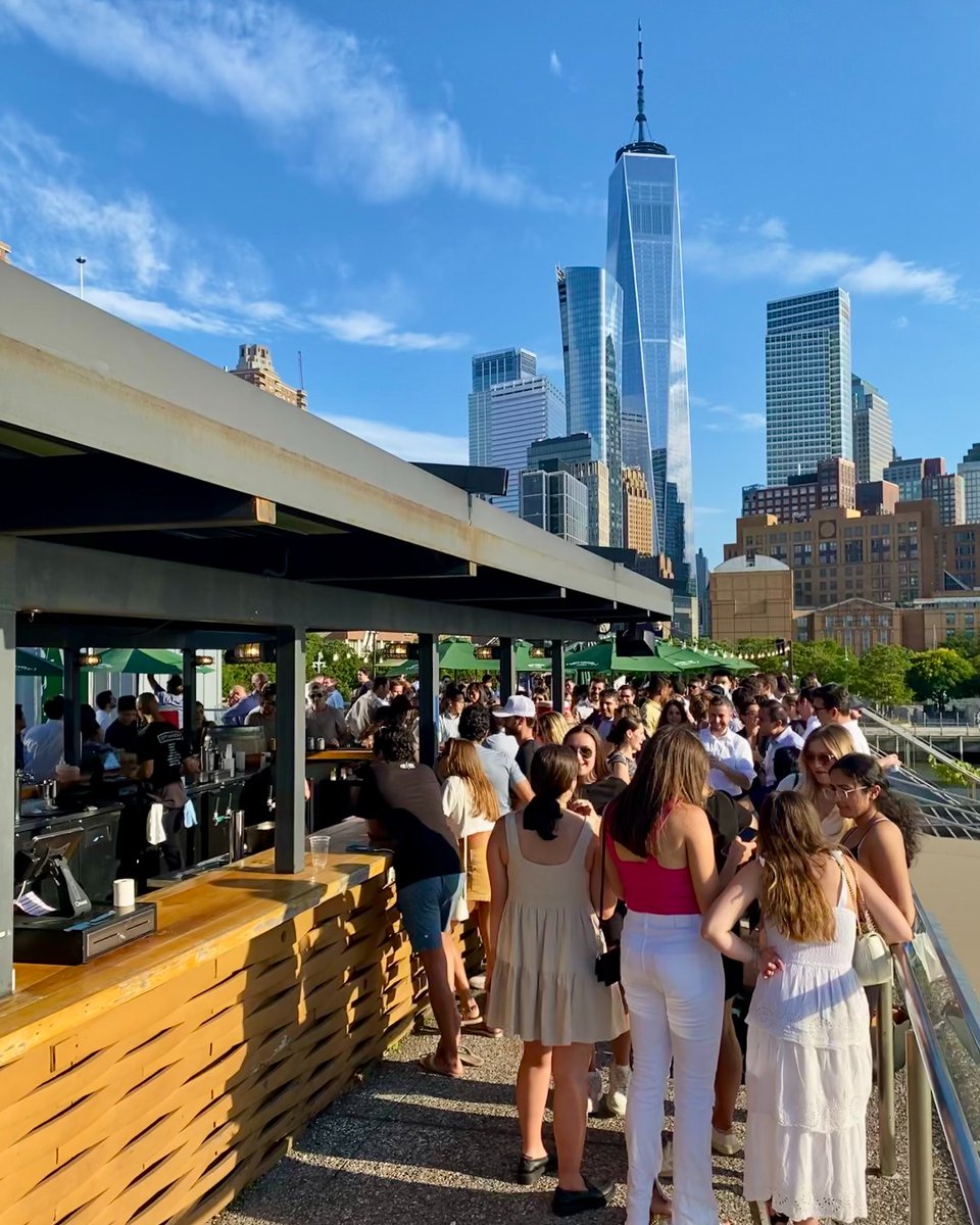 We are BACK OPEN today! The sun is out and the #FreedomTower is looking extra stunning. Come pay our rooftop a visit 🌤️🏙️
