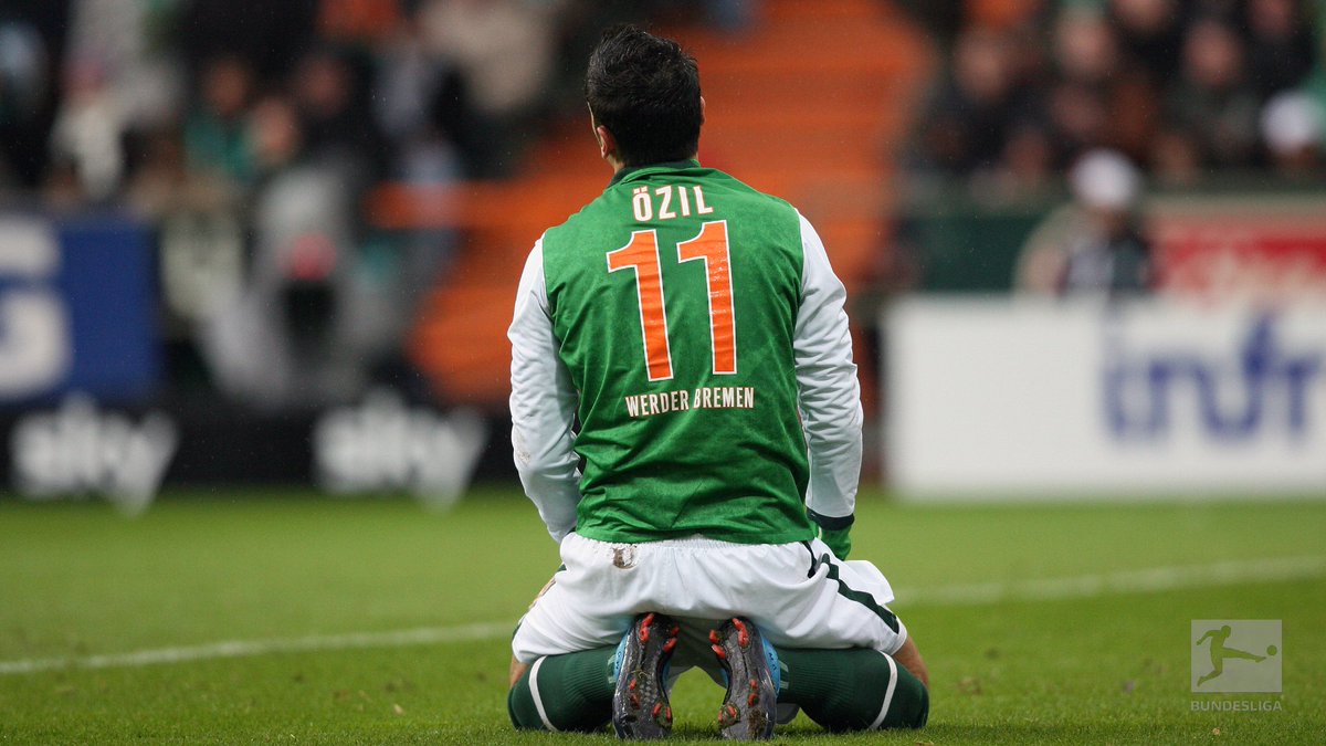 ๐ฉ๐ช Mesut รzil — Lost files ๐๐️๐ท
Starting the rapid rise of his #Bundesliga…