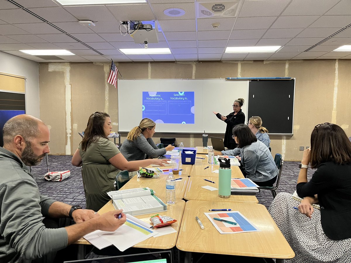 SFE_3820's tweet photo. Great conversation around academic vocabulary with @SdNealWayne and our 6th grade team today…
#wearewayne #stoutfieldgood @SFEArcher22 @mrs_mcintyresfe @SFEroom24 @SFEroom25 https://t.co/lbOjtAYm9e