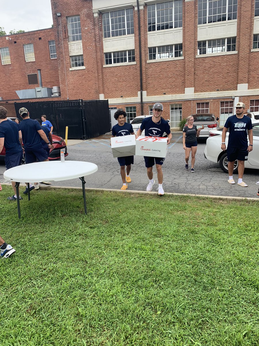 E&H Football tweet media