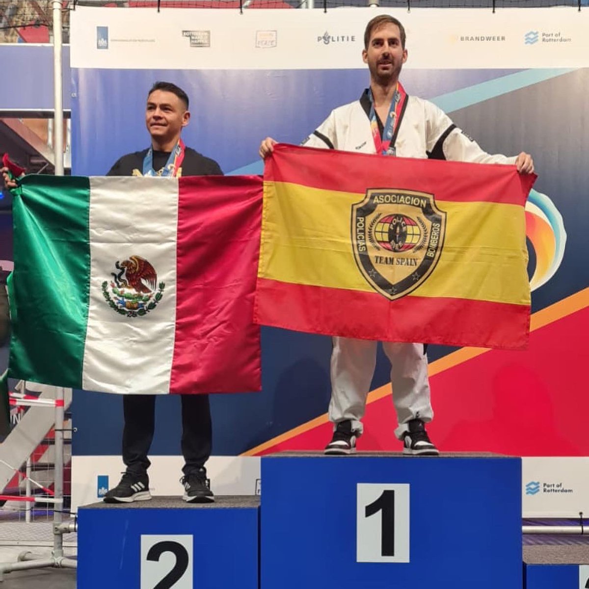 FuerzaCivil_NL's tweet photo. El oficial Francisco M. Godínez Jardines ganó la medalla de plata en la disciplina Taekwondo categoría menos de 80kg y 30 años varonil en los Juegos Mundiales de Policías y Bomberos Rotterdam '22
Gran orgullo para #NuevoLeón
#wpfg2022 #insportweunite #DeFibra 💪🥋🥈@WPFGRtd https://t.co/zmuwa4GSPH